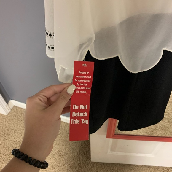 Dress - Picture 3 of 4